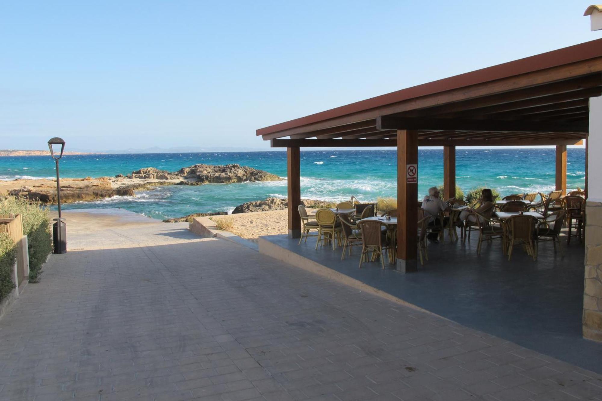 Campanitx - Astbury Formentera * Es Caló
